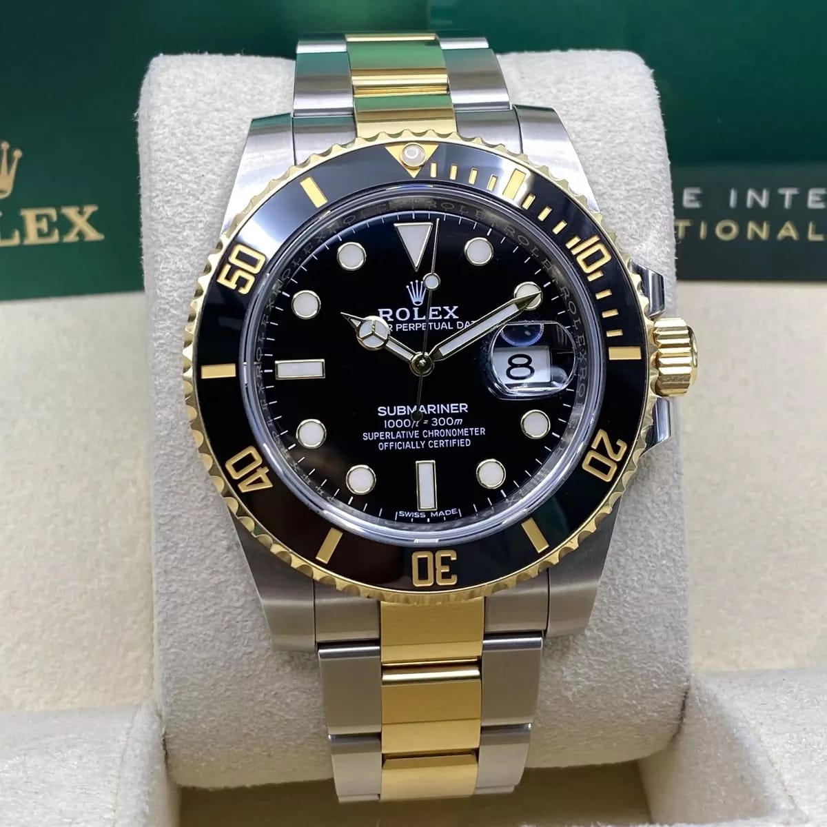 RO Submariner Date Black and Yellow Gold