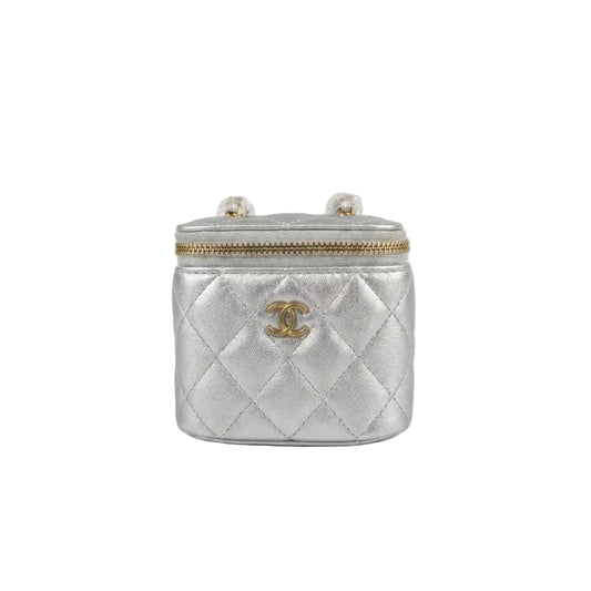 CHNL Metallic Quilted Vanity Case (Silver) 11*10