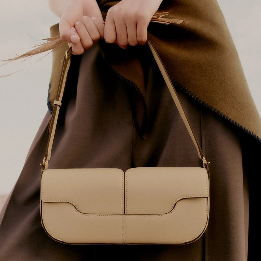 Polne Numéro Dix (Camel Grained Leather) 25 x 12
