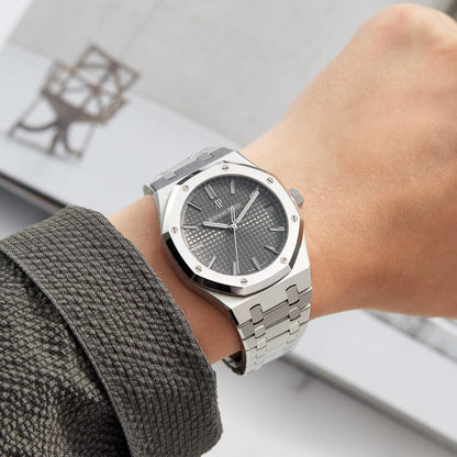 AP Royal Oak Quartz Grey dial
